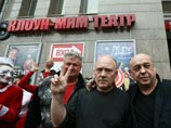 Апелляция подтвердила права театра "Лицедеи" на их сценическую площадку в Петербурге Апелляция подтвердила права театра "Лицедеи" на их сценическую площадку в Петербурге