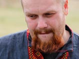 Лидер националистов Дмитрий Демушкин задержан во время пикета против законодательных инициатив, упрощающих получение российского гражданства, в центре Москвы Лидер националистов Дмитрий Демушкин задержан во время пикета против законодательных инициатив, упрощающих получение российского гражданства, в центре Москвы