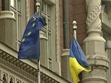 На пресс-конференции Сергей Лавров коснулся темы евроинтеграции Украины. По мнению дипломата, было бы правильнее дождаться формирования новой власти на Украине, прежде чем подписывать политическую часть Соглашения об ассоциации с ЕС