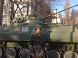 Известный чернокожий национал-большевик Айо Бенес рискует потерять гражданство Латвии из-за службы в отрядах самообороны Крыма Известный чернокожий национал-большевик Айо Бенес рискует потерять гражданство Латвии из-за службы в отрядах самообороны Крыма