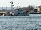 В озере Донузлав военные РФ захватили последний в Крыму корабль под желто-голубым флагом, сообщили украинские СМИ