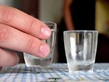 Запреты на публичное распитие спиртного стали причиной повального алкоголизма "за закрытыми дверями" в Иране Запреты на публичное распитие спиртного стали причиной повального алкоголизма "за закрытыми дверями" в Иране