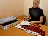 Напомним, Федеральная миграционная служба РФ неоднократно сообщала о тысячах беженцев из Украины Напомним, Федеральная миграционная служба РФ неоднократно сообщала о тысячах беженцев из Украины
