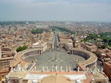 У входа в Банк Ватикана задержали двух иностранцев с фальшивыми облигациями на 3 триллиона евро
