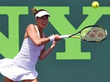 Знаменитая швейцарская теннисистка, экс-первая ракетка мира Мартина Хингис в паре с немкой Сабин Лисицки выиграла турнир Sony Open в парном разряде