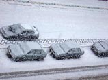 Поистине первоапрельский сюрприз преподнесла в этом году жителям столичного региона погода. Еще с понедельника в Москве начал идти сильный снег. Осадки продолжались всю ночь и, по прогнозам синоптиков, будут идти и во вторник