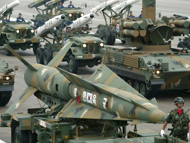 Сеул впервые испытал баллистические ракеты, способные уничтожить практически любой объект в КНДР