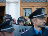 "Блокадную" акцию пророссийских активистов в Донецке возле украинской границы удалось сорвать местным силовикам "Блокадную" акцию пророссийских активистов в Донецке возле украинской границы удалось сорвать местным силовикам