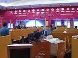 Российский рынок акций переживает новую волну падения на фоне событий на Украине Российский рынок акций переживает новую волну падения на фоне событий на Украине
