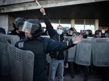 В Одессе на мирном митинге задержаны вооруженные провокаторы местного "антимайдана" В Одессе на мирном митинге задержаны вооруженные провокаторы местного "антимайдана"