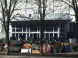 Украинский спецназ "освободил здание СБУ в Донецке от вооруженных людей" Украинский спецназ "освободил здание СБУ в Донецке от вооруженных людей"