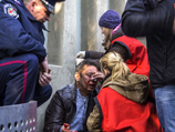 Такие действия являются крайне опасными, поскольку угрожают жизни людей как внутри помещения, так и тем, кто находится снаружи Такие действия являются крайне опасными, поскольку угрожают жизни людей как внутри помещения, так и тем, кто находится снаружи