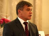 Директор напомнила, что ранее вице-мэр Симферополя Илья Глазков ранее обещал оставить гимназию украинской Директор напомнила, что ранее вице-мэр Симферополя Илья Глазков ранее обещал оставить гимназию украинской