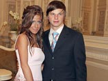 Сокращенным доходам нападающий обязан бывшей гражданской жене Юлии Барановской, которая подала на алименты и выиграла суд