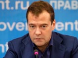 Премьер-министр России Дмитрий Медведев разместил в социальной сети Facebook и начал его с сообщения о том, что "на Украине снова пролилась кровь". По его словам, страна находится "в предчувствии гражданской войны", и "это очень печально"