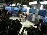 Владимир Путин после "прямой линии" пообещал избавить телеканал "Дождь" от излишнего контроля Владимир Путин после "прямой линии" пообещал избавить телеканал "Дождь" от излишнего контроля