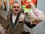 Пенсионер из Новосибирска предложил руку и сердце Людмиле Путиной, которую президент пожелал вновь выдать замуж Пенсионер из Новосибирска предложил руку и сердце Людмиле Путиной, которую президент пожелал вновь выдать замуж