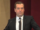 Премьер Дмитрий Медведев на заседании расширенной коллегии Минэкономики впервые публично признал возможность изменения действующего с 2013 года бюджетного правила, которое ограничивает использование доходов государства от экспорта нефти и газа Премьер Дмитрий Медведев на заседании расширенной коллегии Минэкономики впервые публично признал возможность изменения действующего с 2013 года бюджетного правила, которое ограничивает использование доходов государства от экспорта нефти и газа