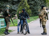 Самопровозглашенный "народный мэр" и глава ополчения Вячеслав Пономарев объявил о введении в городе комендантского часа с 24:00 до 6:00 по местному времени Самопровозглашенный "народный мэр" и глава ополчения Вячеслав Пономарев объявил о введении в городе комендантского часа с 24:00 до 6:00 по местному времени