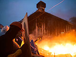 Виктор Янукович покинул Украину после обострения обстановки в Киеве и попыток "майдановцев" штурмовать его резиденции Виктор Янукович покинул Украину после обострения обстановки в Киеве и попыток "майдановцев" штурмовать его резиденции