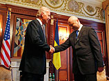 На встрече с вице-президентом США Турчинов обвинил РФ и ее террористов в срыве женевских соглашений, а Кличко призвал ввести санкции