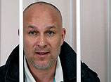 Суд арестовал клиента банка "Западный", прославившегося попыткой вернуть свои 25 миллионов рублей с карабином в руках Суд арестовал клиента банка "Западный", прославившегося попыткой вернуть свои 25 миллионов рублей с карабином в руках