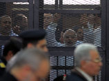 Суд в Египте 28 апреля приговорил к смертной казни лидера движения "Братья-мусульмане" Мохаммеда Бади и 682 его сторонников, а также подтвердил смертные приговоры 37 из 529 ранее осужденных сторонников движения