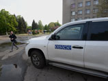 Наблюдателей ОБСЕ, захваченных в Славянске, эвакуировали из зоны боевых действий, узнали немецкие журналисты Наблюдателей ОБСЕ, захваченных в Славянске, эвакуировали из зоны боевых действий, узнали немецкие журналисты