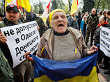 В Одессе схлестнулись сторонники единства Украины, сепаратисты и фанаты