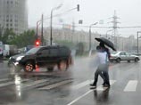 По уточненному прогнозу Гидрометеобюро Москвы и Московской области, с 21:00 воскресенья в Москве пойдет дождь, местами сильный, за два дня может выпасть до 60% майской нормы По уточненному прогнозу Гидрометеобюро Москвы и Московской области, с 21:00 воскресенья в Москве пойдет дождь, местами сильный, за два дня может выпасть до 60% майской нормы