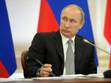 Президент России осыпал государственными наградами несколько сотен сотрудников информационных служб, которые "объективно освещали" процесс присоединения Крыма к РФ