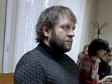 Александр Емельяненко на автомобиле снес фонарный столб Александр Емельяненко на автомобиле снес фонарный столб