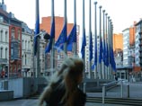 Россияне все меньше хотят дружить с Западом и не боятся возвращения "железного занавеса" Россияне все меньше хотят дружить с Западом и не боятся возвращения "железного занавеса"