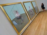 Одним из топ-лотов аукциона станет картина английского художника-экспрессиониста Фрэнсиса Бэкона "Три наброска к портрету Джона Эдвардса", написанная в 1984 году