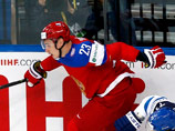 Защитник сборной России по хоккею сломал руку в матче с американцами