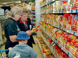 Рост цен на основные продукты питания быстро обгоняет инфляцию. По данным Росстата, с января минимальный продуктовый набор подорожал на 17%. Только в Москве за месяц цены выросли на 1,1%, в Санкт-Петербурге - на 0,9%