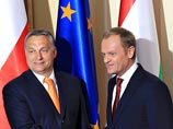 Глава польского правительства Дональд Туск (на фото справа) раскритиковал премьера Венгрии Виктора Орбана за его заявление о необходимости автономии для венгров, которые живут на Украине