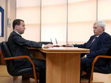 Медведев призвал рекрутировать "молодые таланты" для совершения прорыва в фармакологии