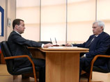 Медведев призвал рекрутировать "молодые таланты" для совершения прорыва в фармакологии Медведев призвал рекрутировать "молодые таланты" для совершения прорыва в фармакологии
