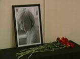 Обвинительный вердикт вынесли в Мосгорсуде присяжные заседатели по делу об убийстве обозревателя "Новой газеты" Анны Политковской. В Следственном комитете пообещали найти заказчика преступления Обвинительный вердикт вынесли в Мосгорсуде присяжные заседатели по делу об убийстве обозревателя "Новой газеты" Анны Политковской. В Следственном комитете пообещали найти заказчика преступления