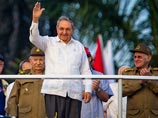 Кубинский лидер полностью отошел от дел в 2008 году, передав бразды правления страной своему младшему брату Раулю