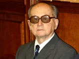 Умер Войцех Ярузельский - единовластный правитель страны в 1980-е годы и в то же время президент, обеспечивший мирный переход страны от социализма к капитализму Умер Войцех Ярузельский - единовластный правитель страны в 1980-е годы и в то же время президент, обеспечивший мирный переход страны от социализма к капитализму