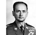 Генерал армии, в феврале 1981 года он возглавил совет министров Польской народной республике, а в декабре в разгар беспорядков ввел военное положение, за что его неоднократно пытались привлечь к ответственности
