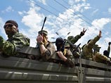 Вооруженные люди приехали к Донецкой ОГА на нескольких грузовиках, они окружили здание, вошли внутрь и в жесткой форме приказали всем сторонникам ДНР выйти на улицу Вооруженные люди приехали к Донецкой ОГА на нескольких грузовиках, они окружили здание, вошли внутрь и в жесткой форме приказали всем сторонникам ДНР выйти на улицу