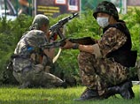 Бойцы батальона "Восток" в поисках мародеров выгнали из здания Донецкой ОГА всех сторонников ДНР Бойцы батальона "Восток" в поисках мародеров выгнали из здания Донецкой ОГА всех сторонников ДНР