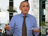 Абхазии угрожает двоевластие: оппозиция намерена назначить и.о. президента и премьера, не дожидаясь отставки действующих чиновников Абхазии угрожает двоевластие: оппозиция намерена назначить и.о. президента и премьера, не дожидаясь отставки действующих чиновников
