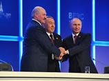 Ранее создание ЕАЭС прокомментировали ведущие российские издания. В РБК daily напомнили, что некоторые эксперты видят в новом альянсе начало создания на постсоветском пространстве блока безопасности, альтернативного НАТО Ранее создание ЕАЭС прокомментировали ведущие российские издания. В РБК daily напомнили, что некоторые эксперты видят в новом альянсе начало создания на постсоветском пространстве блока безопасности, альтернативного НАТО