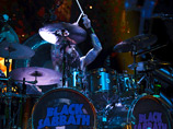 Знаменитая британская группа Black Sabbath, совершающая в настоящее время турне в поддержку вышедшего в прошлом году альбома "13", после длительного перерыва дала в воскресенье единственный концерт в российской столице
