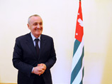 В Абхазии после досрочного ухода в отставку президента Александра Анкваба сменился и глава кабинета министров