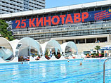 В коротком метре на "Кинотавре" победила новогодняя черная комедия с убийствами В коротком метре на "Кинотавре" победила новогодняя черная комедия с убийствами